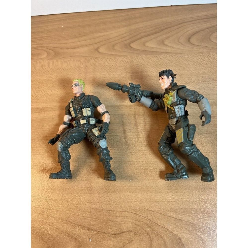 2013 Lanard Action Figures Set Of 2